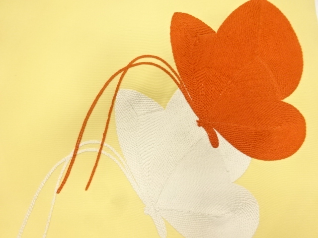 アンティーク　塩瀬蝶模様刺繍名古屋帯